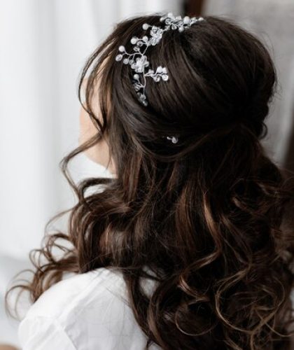 bridal-hairstyle-close-up_8353-9806