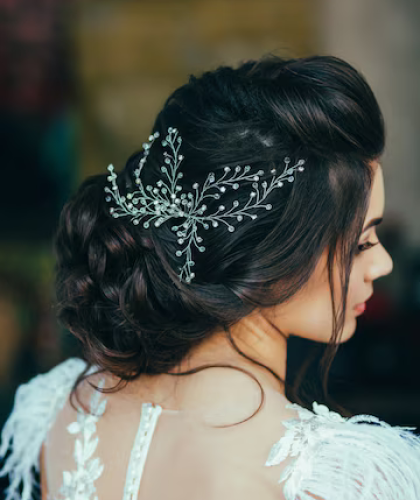 tender-wedding-stylish-hairstyle_84738-1625